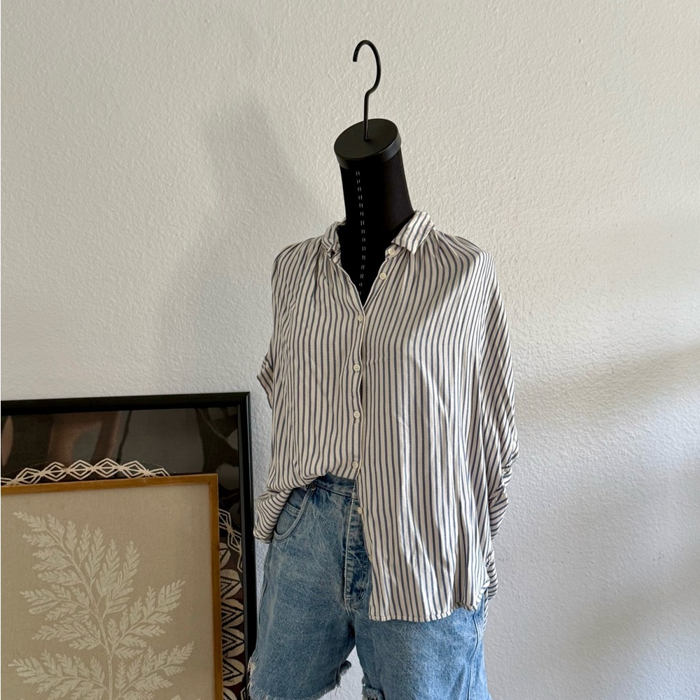 Madewell Black and White Striped Casual Button Down Shirt - Size L